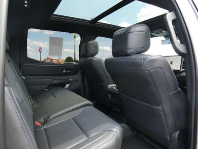 2026 Toyota Tundra 4WD 4WD Platinum CrewMax 5.5' Bed (Natl)