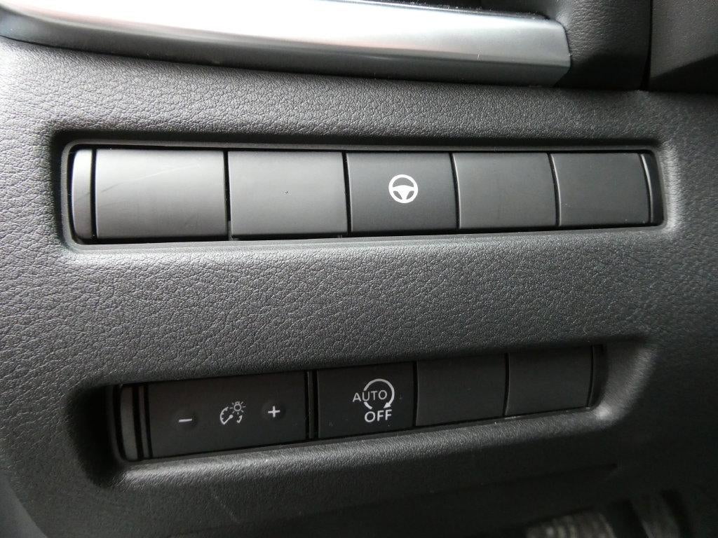 2023 Nissan Rogue FWD SV