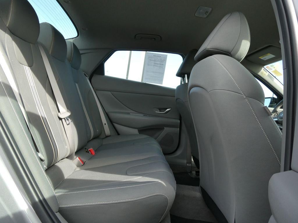 2025 Hyundai ELANTRA SEL Sport IVT