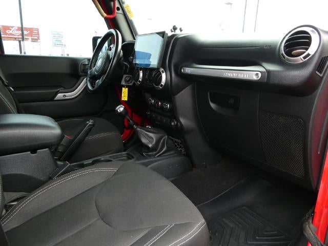 2016 Jeep Wrangler Unlimited 4WD 4dr Sahara