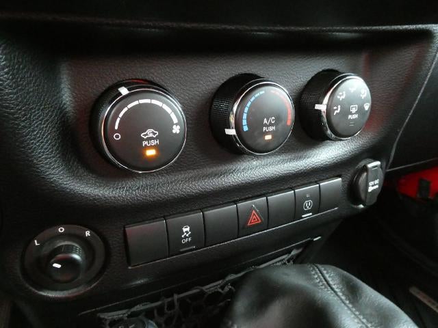 2016 Jeep Wrangler Unlimited 4WD 4dr Sahara