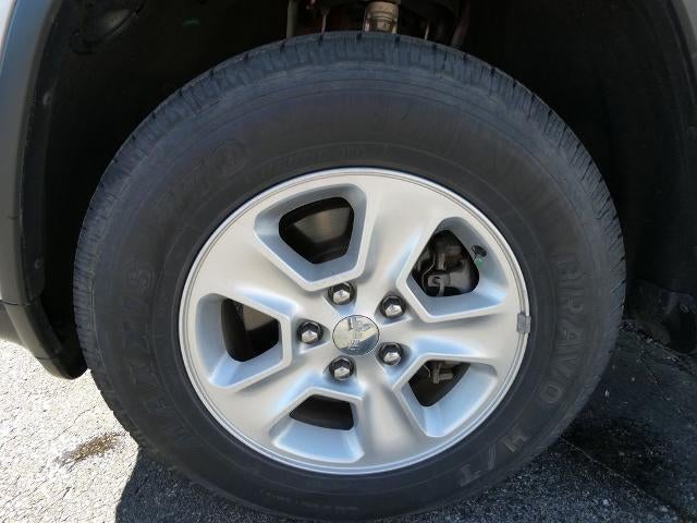 2017 Jeep Grand Cherokee Laredo 4x4