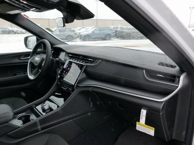 2025 Jeep Grand Cherokee GRAND CHEROKEE LAREDO X 4X4