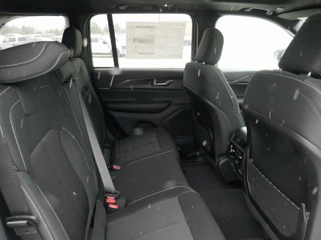 2025 Jeep Grand Cherokee GRAND CHEROKEE LAREDO X 4X4