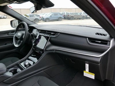 2025 Jeep Grand Cherokee GRAND CHEROKEE LAREDO X 4X4