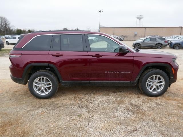 2025 Jeep Grand Cherokee GRAND CHEROKEE LAREDO X 4X4