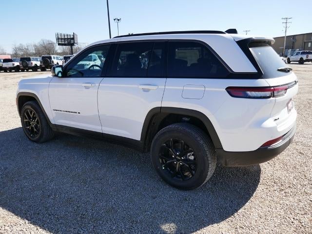 2026 Jeep Grand Cherokee GRAND CHEROKEE LAREDO ALTITUDE 4X4