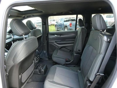 2026 Jeep Grand Cherokee GRAND CHEROKEE L LAREDO X 4X4