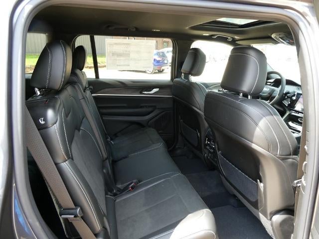 2026 Jeep Grand Cherokee GRAND CHEROKEE L LAREDO ALTITUDE 4X4