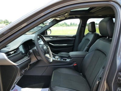 2026 Jeep Grand Cherokee GRAND CHEROKEE L LAREDO ALTITUDE 4X4