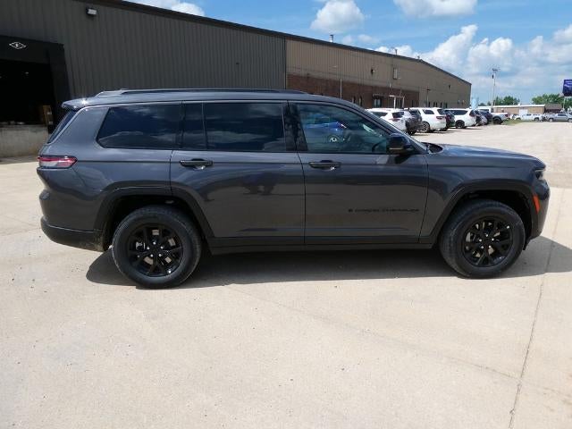 2026 Jeep Grand Cherokee GRAND CHEROKEE L LAREDO ALTITUDE 4X4
