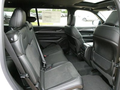 2026 Jeep Grand Cherokee GRAND CHEROKEE L LAREDO ALTITUDE 4X4