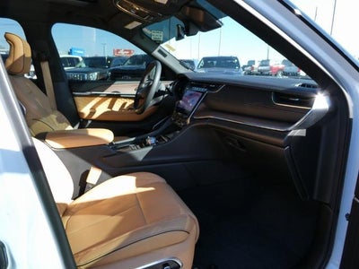 2025 Jeep Grand Cherokee L Summit 4x4