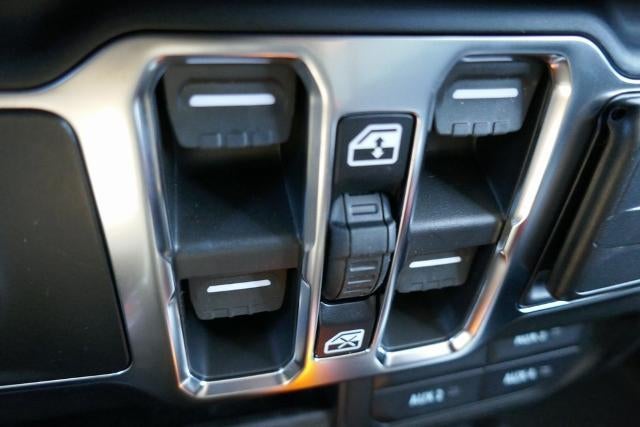 2026 Jeep Gladiator GLADIATOR SPORT S 4X4