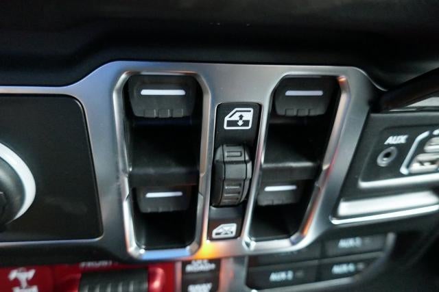 2025 Jeep Gladiator GLADIATOR RUBICON X 4X4