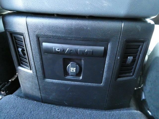 2017 RAM 1500 Big Horn Crew Cab 4x4 5'7' Box