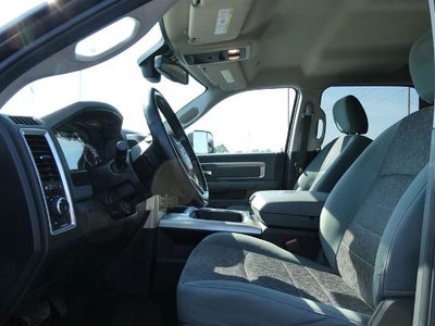 2017 RAM 1500 Big Horn Crew Cab 4x4 5'7' Box
