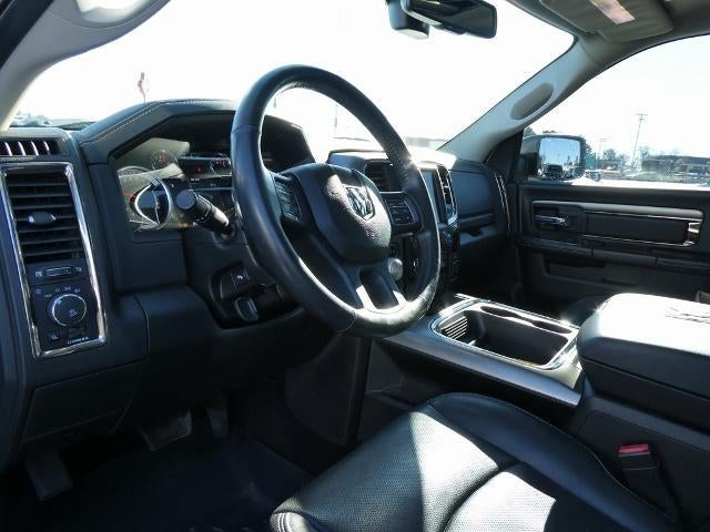 2017 RAM 1500 Night Crew Cab 4x4 5'7' Box