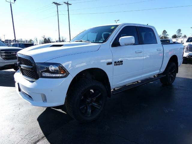 2017 RAM 1500 Night Crew Cab 4x4 5'7' Box