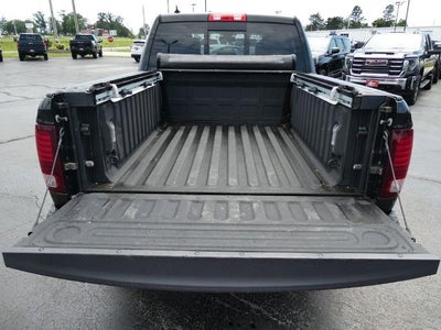 2017 RAM 1500 Night Crew Cab 4x4 5'7' Box