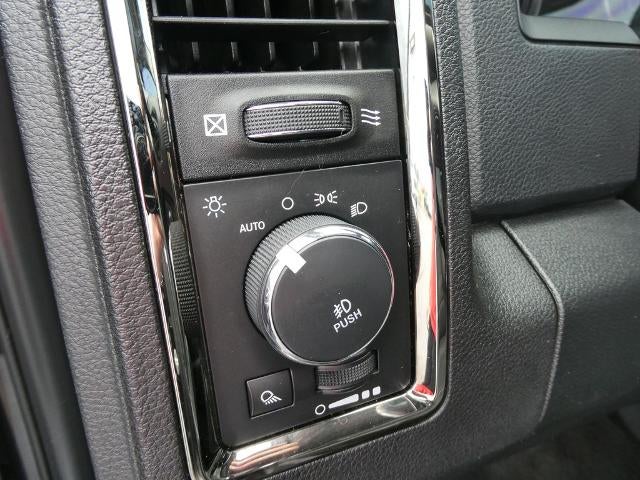 2017 RAM 1500 Night Crew Cab 4x4 5'7' Box