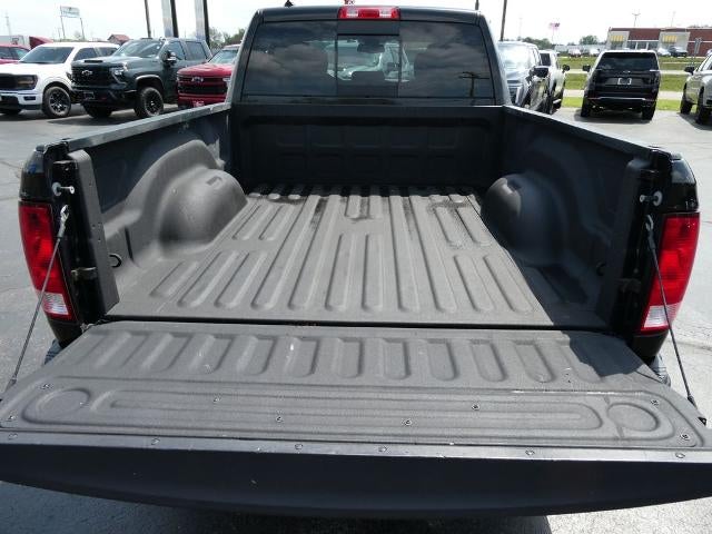 2018 RAM 1500 Big Horn 4x4 Crew Cab 6'4" Box