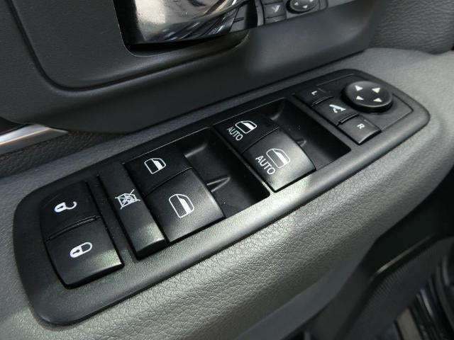 2018 RAM 1500 Big Horn 4x4 Crew Cab 6'4" Box