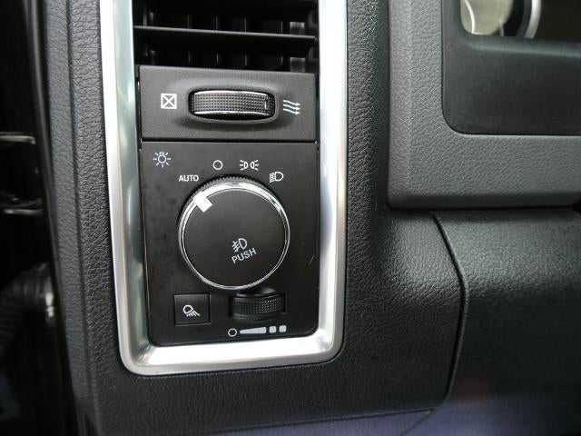 2018 RAM 1500 Big Horn 4x4 Crew Cab 6'4" Box