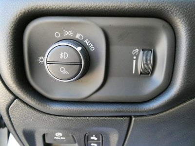 2027 RAM 1500 RAM 1500 BIG HORN CREW CAB 4X4 5'7' BOX
