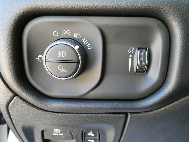 2027 RAM 1500 RAM 1500 BIG HORN CREW CAB 4X4 5'7' BOX