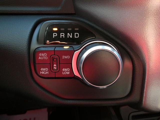 2019 RAM 1500 Big Horn/Lone Star 4x4 Crew Cab 5'7" Box