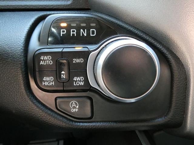 2020 RAM 1500 Big Horn 4x4 Crew Cab 5'7" Box