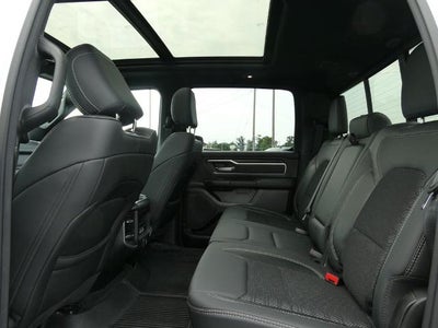 2022 RAM 1500 Big Horn 4x4 Crew Cab 5'7" Box