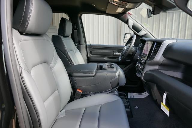 2026 RAM Ram 1500 RAM 1500 TRADESMAN CREW CAB 4X4 5'7' BOX