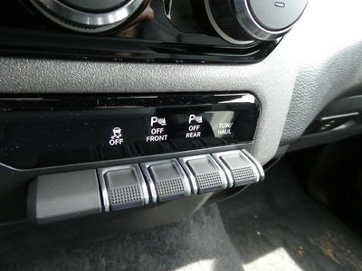 2026 RAM 1500 RAM 1500 TRADESMAN CREW CAB 4X4 5'7' BOX