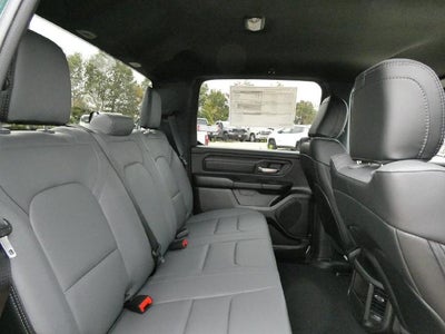 2027 RAM 1500 RAM 1500 TRADESMAN CREW CAB 4X4 5'7' BOX