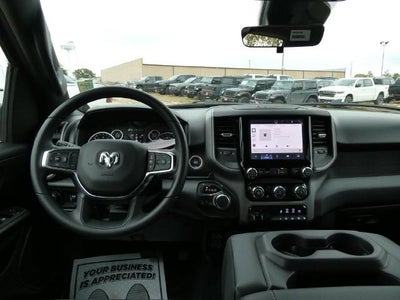 2027 RAM 1500 RAM 1500 TRADESMAN CREW CAB 4X4 5'7' BOX