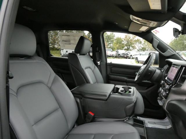 2027 RAM 1500 RAM 1500 TRADESMAN CREW CAB 4X4 5'7' BOX