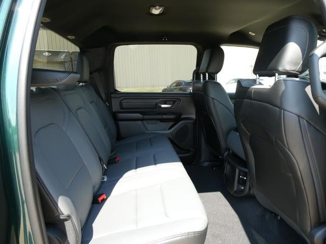 2027 RAM 1500 RAM 1500 TRADESMAN CREW CAB 4X4 5'7' BOX