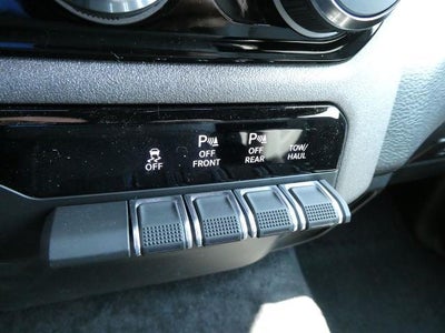 2027 RAM 1500 RAM 1500 TRADESMAN CREW CAB 4X4 5'7' BOX