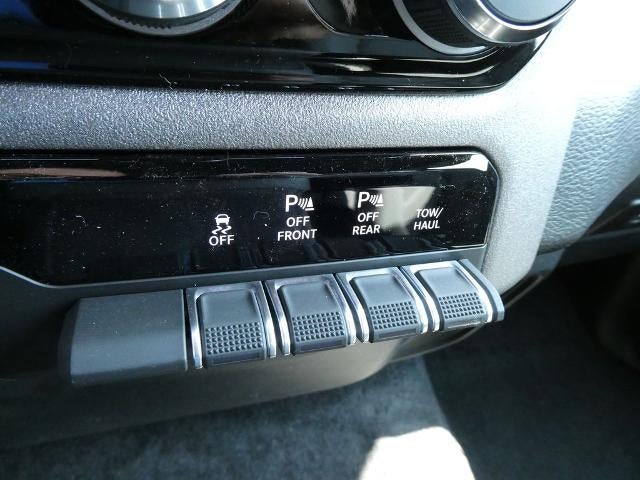 2027 RAM 1500 RAM 1500 TRADESMAN CREW CAB 4X4 5'7' BOX