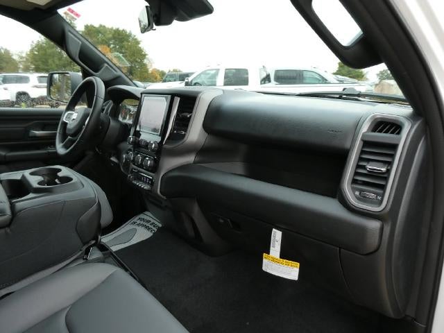 2027 RAM 1500 RAM 1500 TRADESMAN CREW CAB 4X4 5'7' BOX