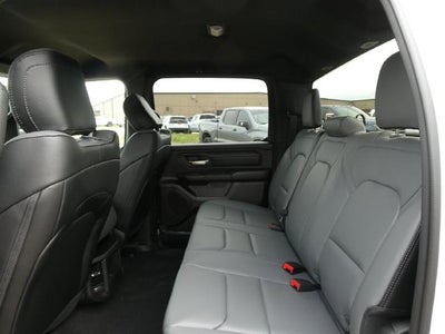 2027 RAM 1500 RAM 1500 TRADESMAN CREW CAB 4X4 5'7' BOX