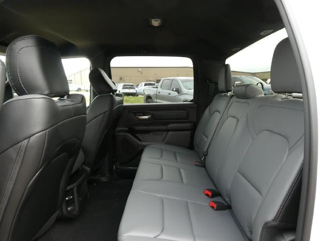 2027 RAM 1500 RAM 1500 TRADESMAN CREW CAB 4X4 5'7' BOX