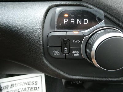 2027 RAM 1500 RAM 1500 TRADESMAN CREW CAB 4X4 5'7' BOX