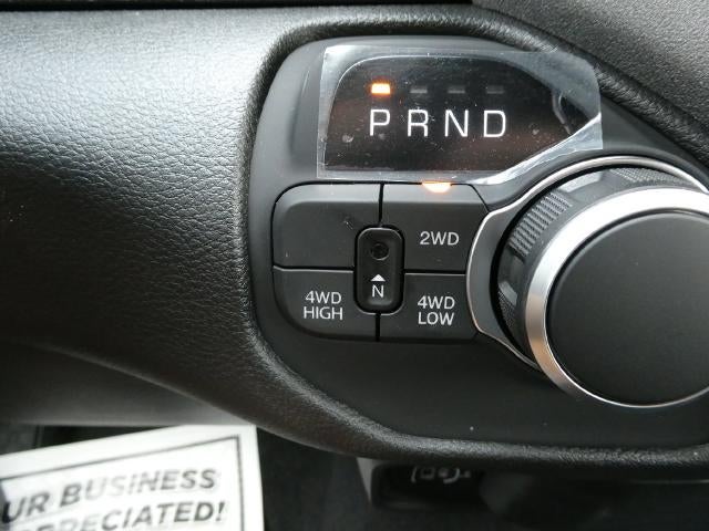 2027 RAM 1500 RAM 1500 TRADESMAN CREW CAB 4X4 5'7' BOX