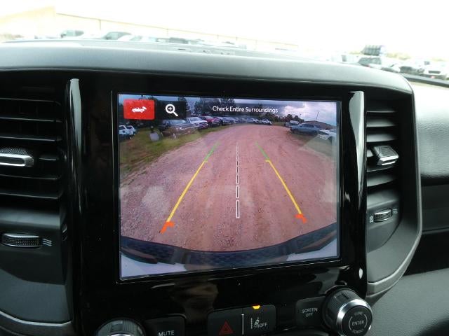 2027 RAM 1500 RAM 1500 TRADESMAN CREW CAB 4X4 5'7' BOX