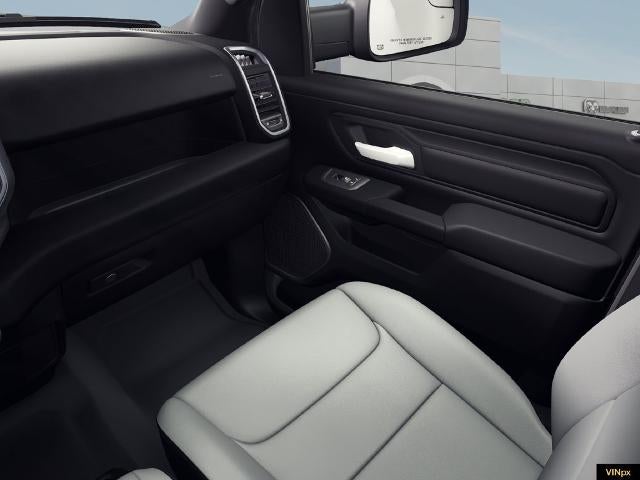 2027 RAM 1500 RAM 1500 TRADESMAN CREW CAB 4X4 5'7' BOX