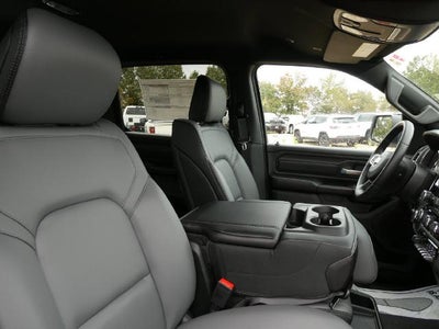 2027 RAM 1500 RAM 1500 TRADESMAN CREW CAB 4X4 5'7' BOX