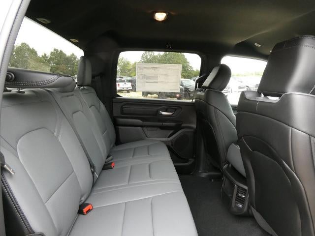 2027 RAM 1500 RAM 1500 TRADESMAN CREW CAB 4X4 5'7' BOX